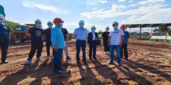 2021-8-27水业发展公司总经理殷术奎一行到二期工程调研检查 (2)(1).jpg