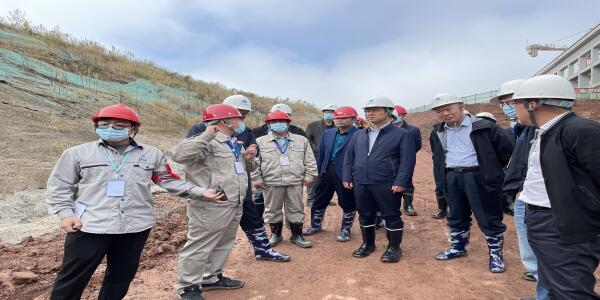 2021年9月17日省水利厅副厅长许斌一行到中部引水二期工程开展调研1.jpg