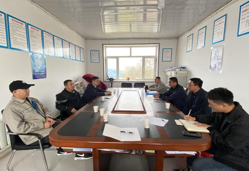 2021-10-15水工局公司领导到五分局辉发河项目进行调研2.jpg