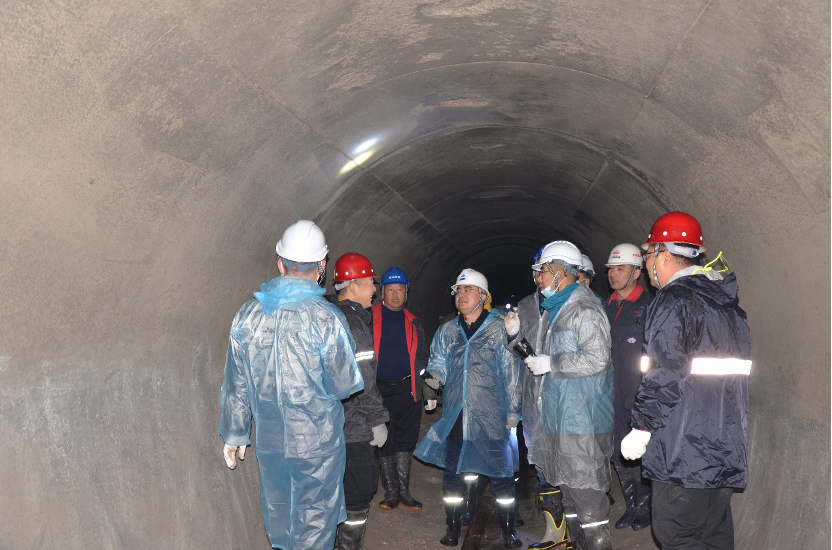 2021-10-22集团公司副总经理王世军一行二道白河督导检查工作集团公司副总经理王世军一行二道白河督导检查工作 (8).png