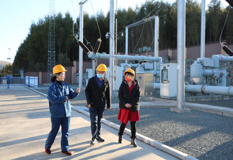 1634867727253082452.jpg 2021-10-22集团公司康鹏部长一行到通化县地区开展党建工作调研 (2).jpg