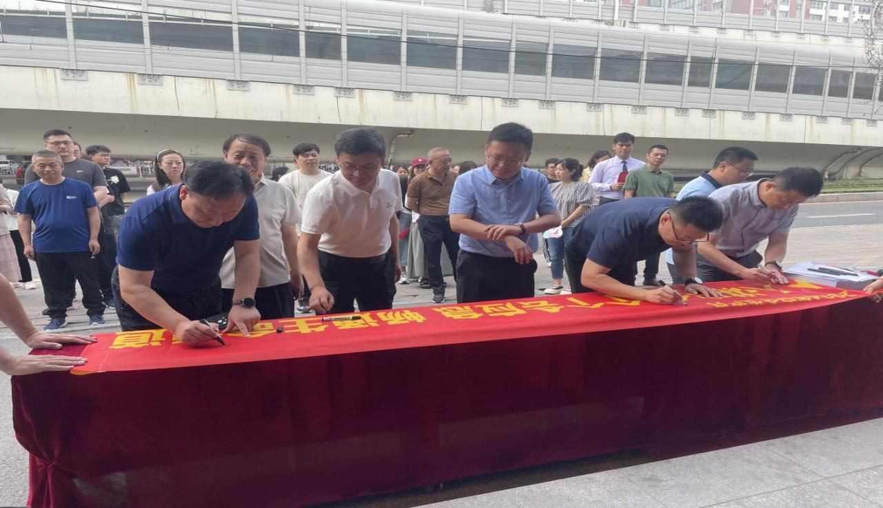 1718536548459056191.png 图片2.png